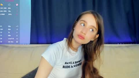 Alivia online show from April 24, 8:28 am