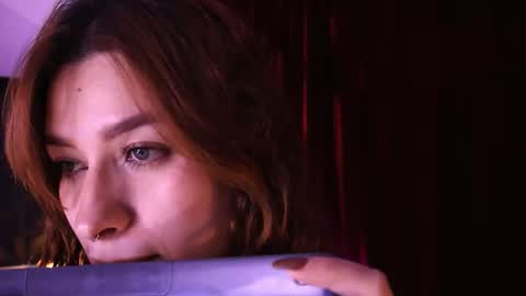 Alix online show from March 18, 3:31 am