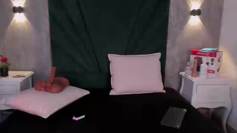  Alexis Etereo  online show from March 10, 8:14 pm