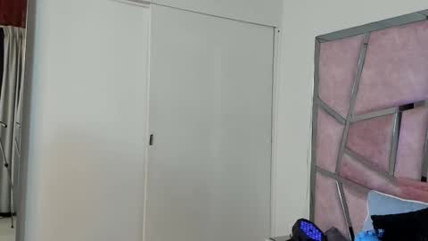 alix online show from October 30, 10:10 pm