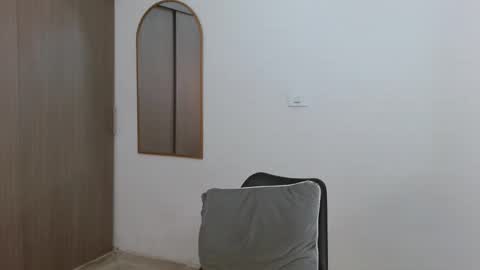 alix online show from December 21, 2:30 am