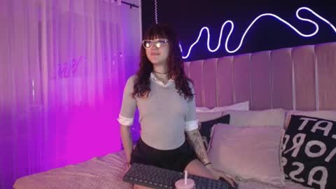 Ali online show from April 6, 11:33 am