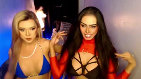 Snapshot of aliyahdeluxx chatting on May 11, 9:48 am aliyah online show from May 11, 9:48 am