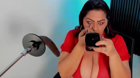 Snapshot of aliyahsstone chatting on November 11, 11:54 am Aliyahs stone online show from November 11, 11:54 am