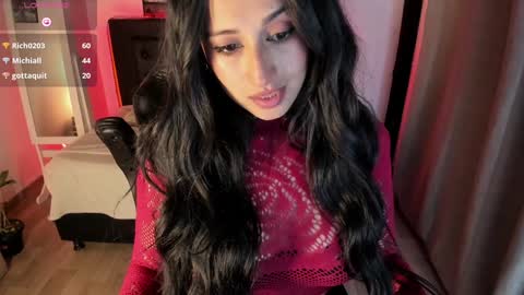 Snapshot of alizee__ chatting on January 19, 12:49 am Alizee online show from January 19, 12:49 am