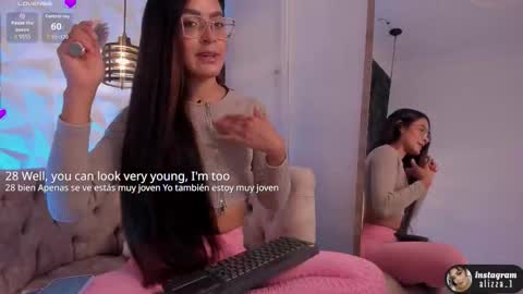 Snapshot of alizza_ chatting on September 25, 11:47 am alizza_ online show from September 25, 11:47 am