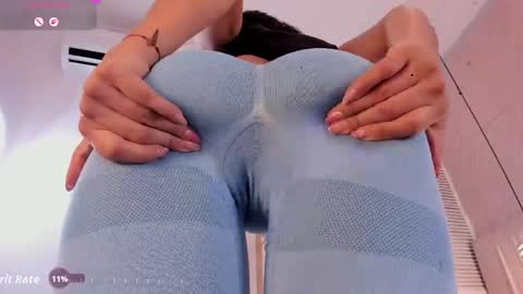 alizza_ online show from March 16, 11:58 am