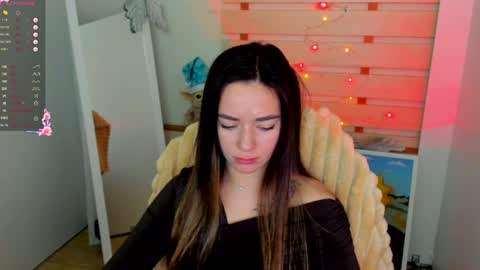 Allana online show from December 24, 3:26 pm