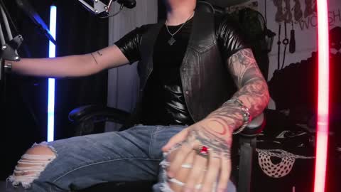   online show from December 26, 1:18 am