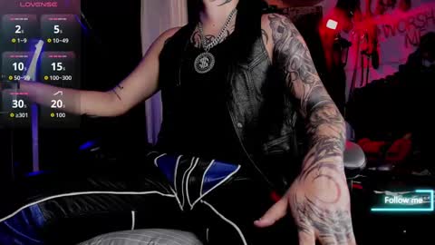   online show from October 14, 6:09 pm