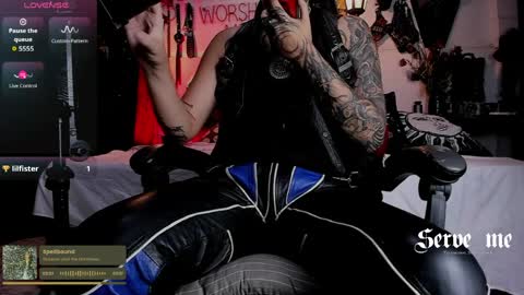   online show from April 8, 6:41 pm