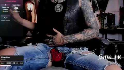   online show from April 23, 7:05 pm