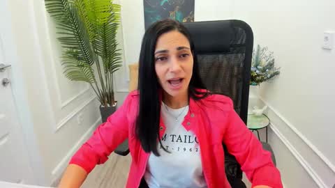 Snapshot of allayerty chatting on October 5, 11:30 am allayerty online show from October 5, 11:30 am