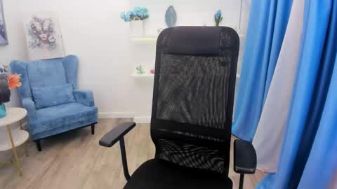 Snapshot of allayerty chatting on November 21, 11:42 am allayerty online show from November 21, 11:42 am