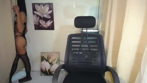 trina online show from February 26, 4:24 pm