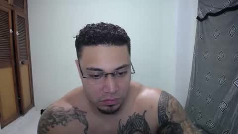 allen_ferrer10 online show from January 11, 9:47 am