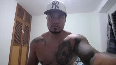 Snapshot of allen_ferrer10 chatting on May 18, 5:02 am allen_ferrer10 online show from May 18, 5:02 am