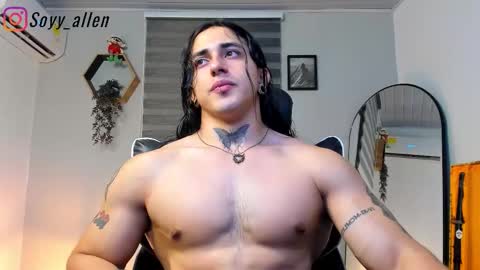 Snapshot of allen_rosse chatting on October 12, 2:10 am independent model 3 online show from October 12, 2:10 am