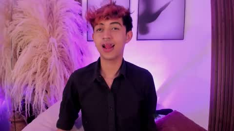 Snapshot of allen_starck chatting on November 12, 3:40 am Allen online show from November 12, 3:40 am