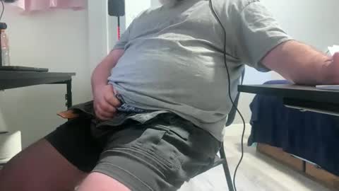 Allergictolove online show from March 22, 9:18 pm