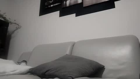 Snapshot of alles594462 chatting on March 4, 4:27 am alles594462 online show from March 4, 4:27 am