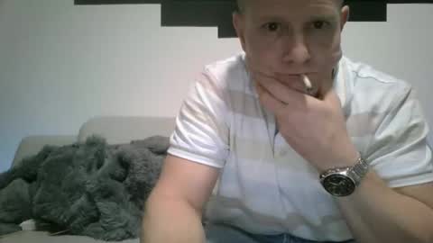 Snapshot of alles594462 chatting on November 11, 3:06 am alles594462 online show from November 11, 3:06 am