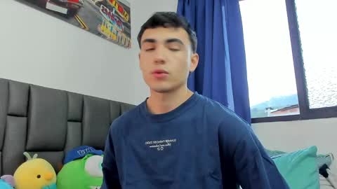 Snapshot of allexserrano chatting on January 19, 10:49 pm Allex online show from January 19, 10:49 pm