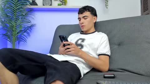 Snapshot of allexserrano chatting on January 21, 3:26 am Allex online show from January 21, 3:26 am