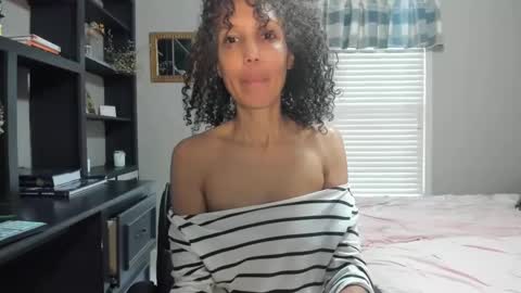 wishlist on bio online show from February 15, 10:10 pm