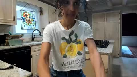 wishlist on bio online show from March 9, 6:54 pm