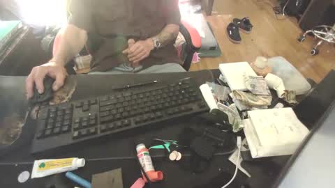 allhorny476 online show from September 13, 11:37 pm