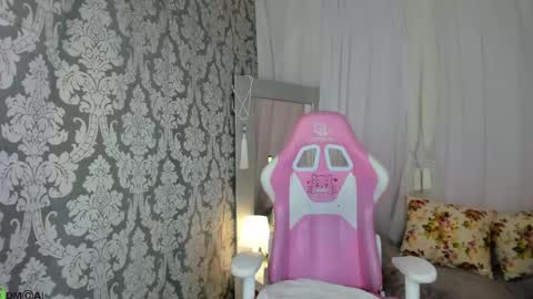 alli_aster online show from April 21, 2:51 am