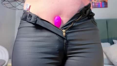 Ali online show from April 27, 2:26 pm