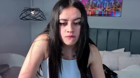 Snapshot of alli_cooper chatting on May 6, 11:26 am Ali online show from May 6, 11:26 am