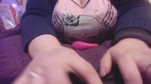 Alli Kat online show from December 4, 9:51 am