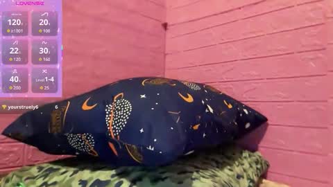 allianahpetit online show from March 25, 4:35 pm