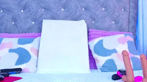 Snapshot of alliciakim chatting on January 6, 3:19 pm Allicia online show from January 6, 3:19 pm