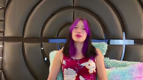 Snapshot of alliciakim chatting on January 7, 7:17 pm Allicia online show from January 7, 7:17 pm