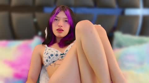 Snapshot of alliciakim chatting on January 7, 10:52 pm Allicia online show from January 7, 10:52 pm