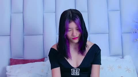 Snapshot of alliciakim chatting on January 13, 7:21 pm Allicia online show from January 13, 7:21 pm