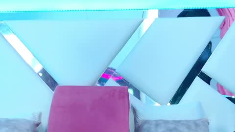 Snapshot of alliciakim chatting on January 18, 7:15 pm Allicia online show from January 18, 7:15 pm