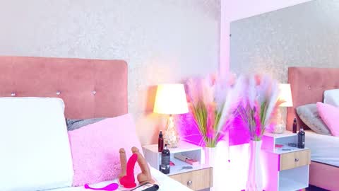 Snapshot of alliciakim chatting on October 13, 7:36 pm Allicia online show from October 13, 7:36 pm