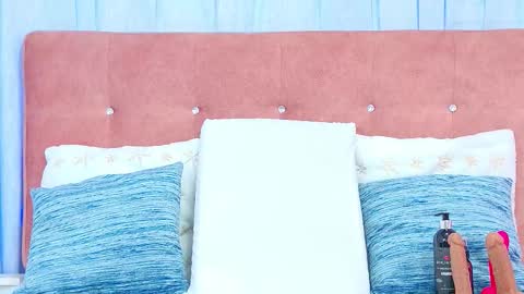 Snapshot of alliciakim chatting on October 15, 7:14 pm Allicia online show from October 15, 7:14 pm