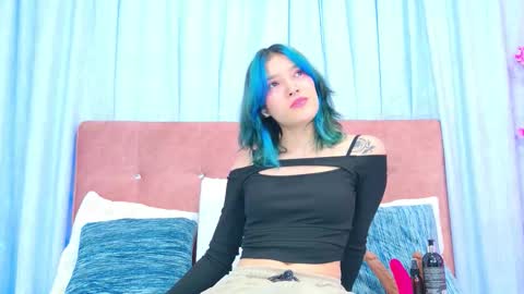 Snapshot of alliciakim chatting on November 1, 7:05 pm Allicia online show from November 1, 7:05 pm