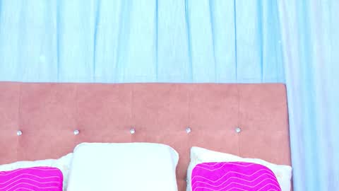 Snapshot of alliciakim chatting on November 6, 7:26 pm Allicia online show from November 6, 7:26 pm