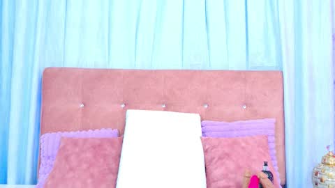 Snapshot of alliciakim chatting on November 27, 7:16 pm Allicia online show from November 27, 7:16 pm