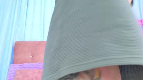 Snapshot of alliciakim chatting on November 28, 7:27 pm Allicia online show from November 28, 7:27 pm