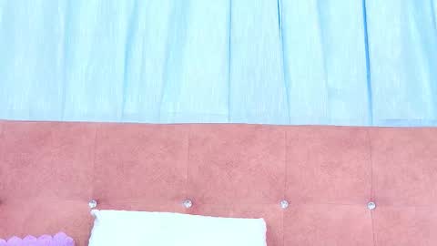 Snapshot of alliciakim chatting on December 1, 7:19 pm Allicia online show from December 1, 7:19 pm