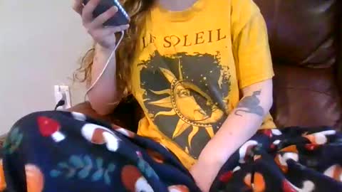 alliebearx online show from January 8, 5:37 pm