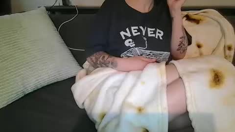 Snapshot of alliebearx chatting on May 28, 3:15 am alliebearx online show from May 28, 3:15 am